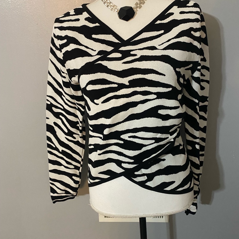 Gabrielle Union sweater